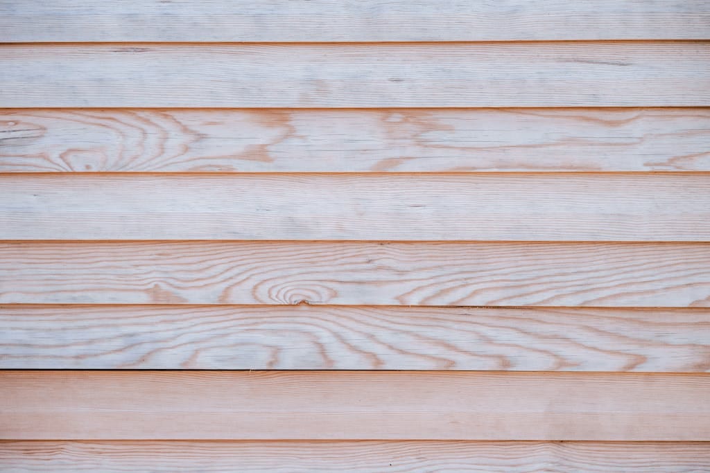 Wooden Compound Wall Loover-NFP